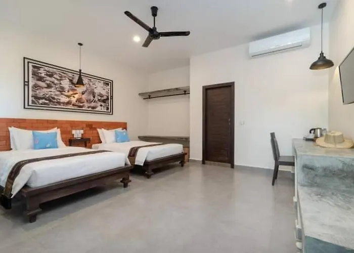 - Four Bedrooms Near Angkor Wat Holiday home *