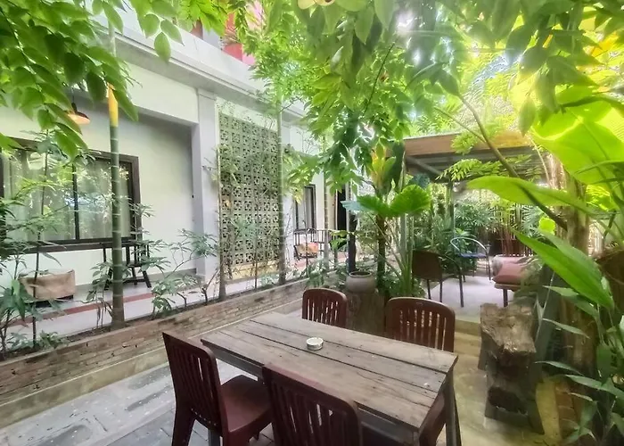 Holiday home - Four Bedrooms Near Angkor Wat